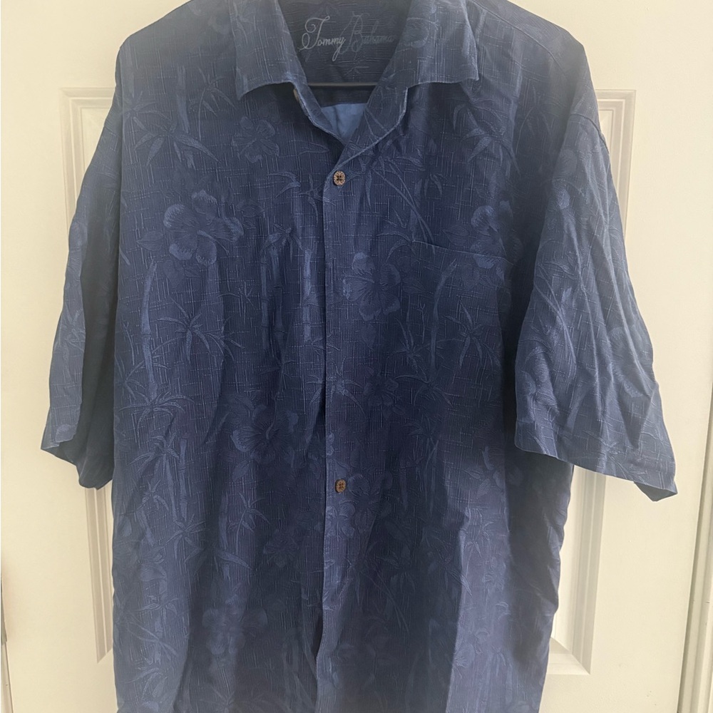 Tommy Bahama Casting Crew Navy Silk Embroidered Shirt - Picture 2 of 3